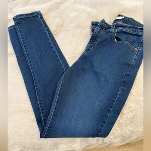 Levi's Women's Skinny Jeans - Dark Blue